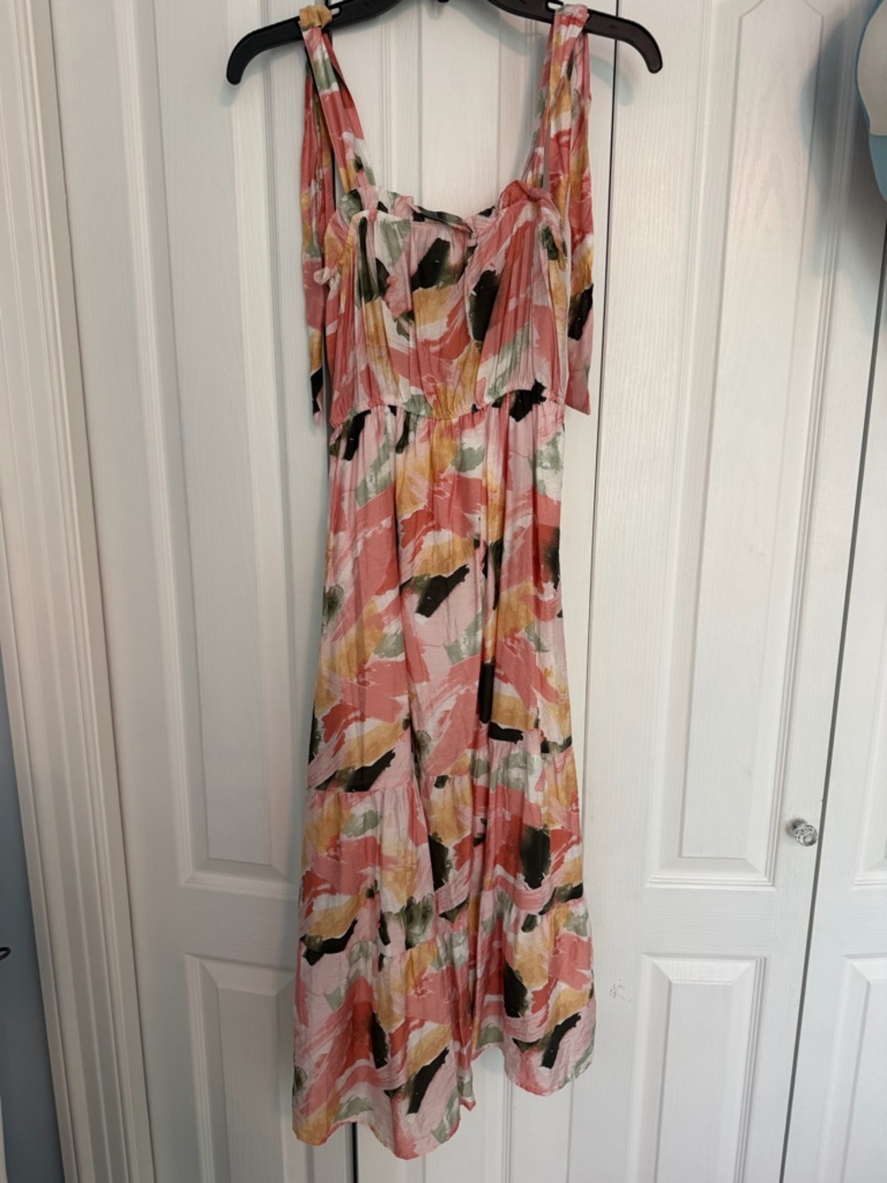 Sleeveless Pink Abstract Maxi Dress with Gathered Waist